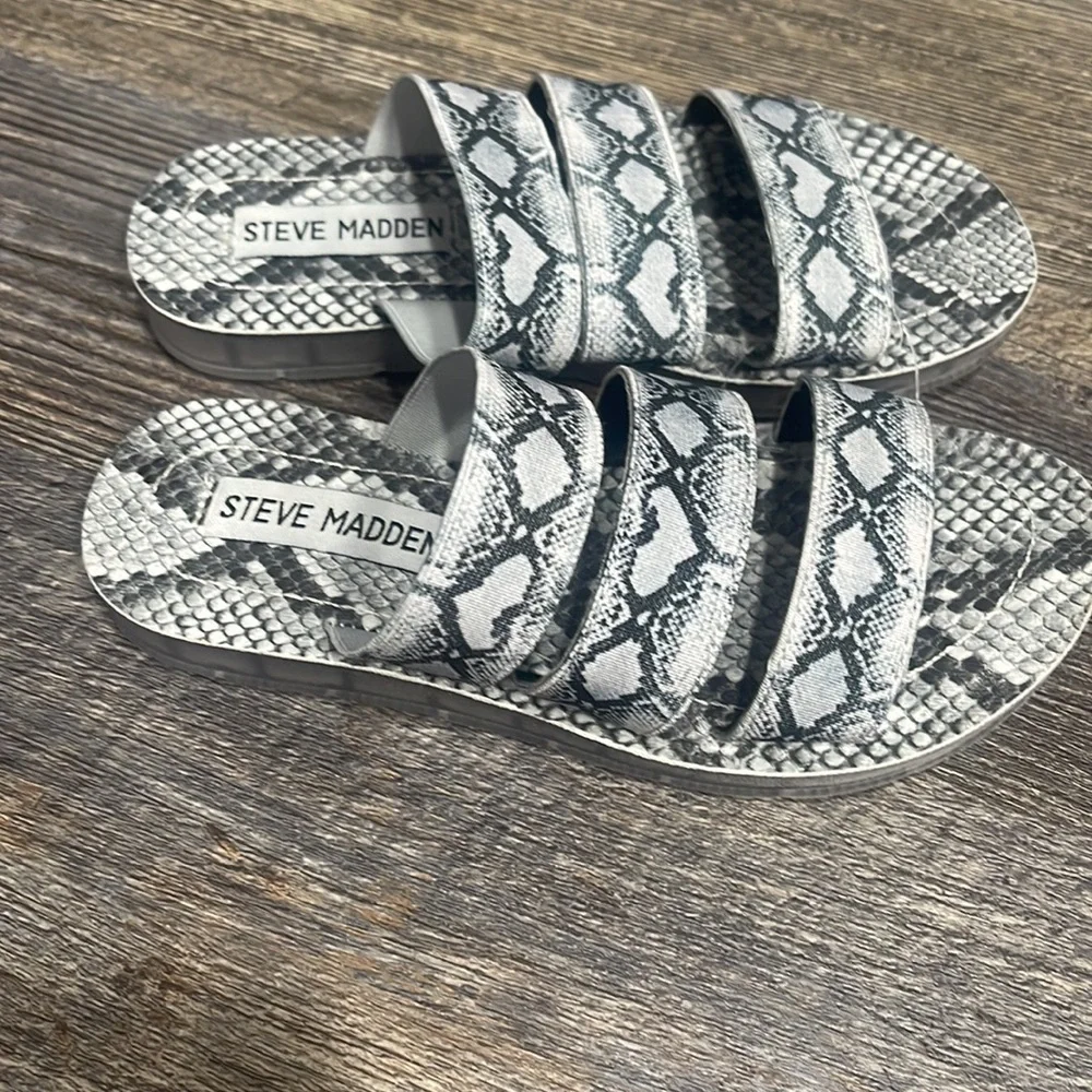 Kid’s shoes